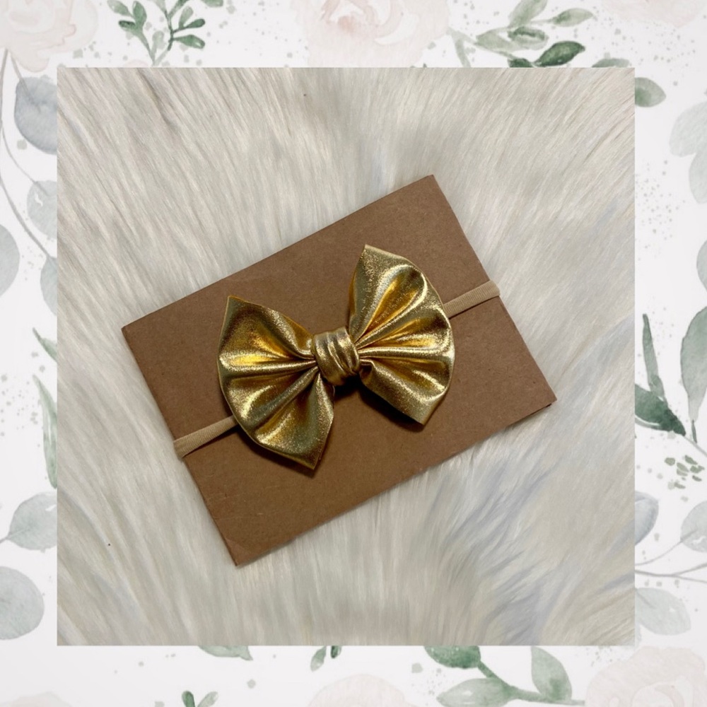 👑Metallic Gold Clip In or Bow on Nylon!